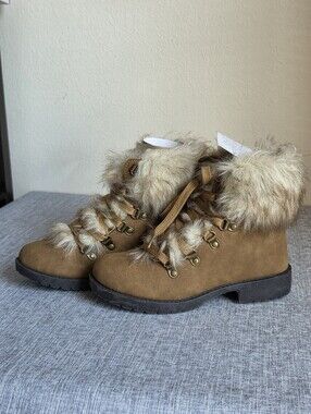 MaxMuxun Faux Fur Booties Size 6 Lace Up Tan New Boots